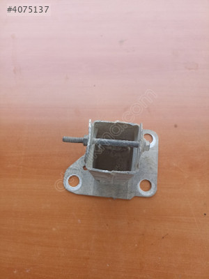 Renault Megane 2 Ön Tampon Demir Ayağı
