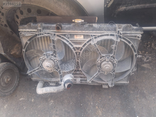 Nissan Primera Fan Motoru Ve davlumbazı 2005 çıkma yedek parça