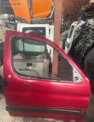 Peugeot partner sağ ön kapı