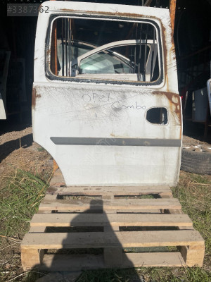 OPEL COMBO SAĞ ARKA KAPI