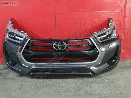 TOYOTA HİLUX TAMPON 2022/2024 MODEL