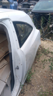 OPEL CORSA D TEK KAPI SOL ARKA ÇAMURLUK.OTO ERKAN ÜNYE