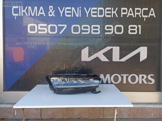 SKODA OCTAVİA SAĞ FAR FULL LED ORJİNAL ÇIKMA YEDEK PARÇA