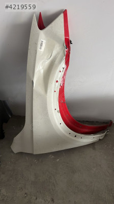 Audi Q3 12-18 sağ ön çamurluk