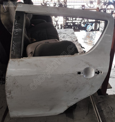 SUZUKİ SWİFT SOL ARKA KAPI 2010 2015  ORJİNAL ÇIKMA PARÇA