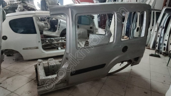 Fiat Doblo Tek Sürgülü Kesme Sol Arka Çamurluk