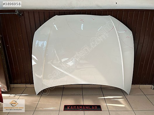 AUDİ A3 ÖN KAPUT ORJİNAL UÇ TARAF LOKALİK