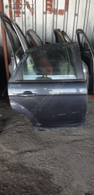 FORD FOCUS 2.5 SAĞ ARKA KAPI DOLU ORJİNAL ÇIKMA