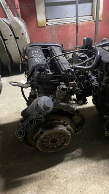 Opel corsa 1.2 benzinli motor komple çıkma