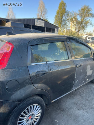 FIAT PUNTO SAG ARKA KAPI MERT OTO