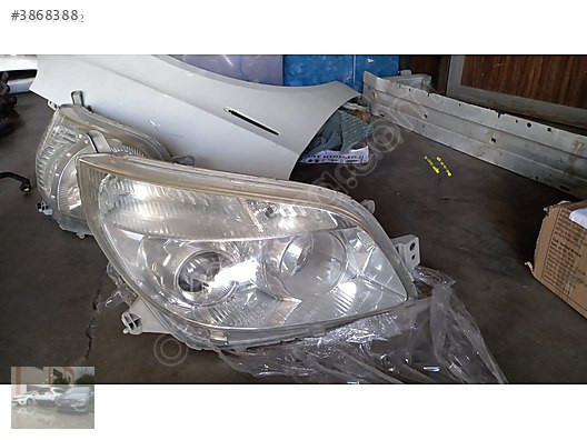 Daihatsu Terios Sağ Ön Far | Ünallar Oto Çıkma Parçaları
