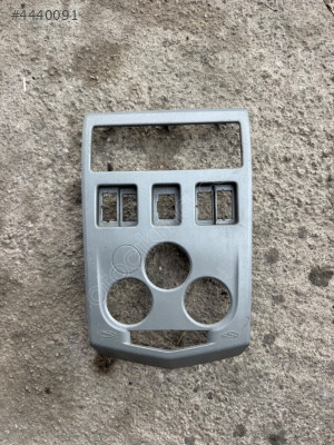 Dacia Logan Teyp Çerçevesi