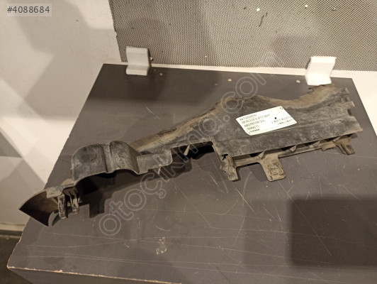 MERCEDES VİTO W447 RADYATÖR SOL BRAKETİ 4475050830 Ç