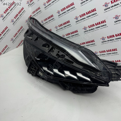 NİSSAN QASHQAİ SAĞ ÖN FAR 24-25 EN YENİ