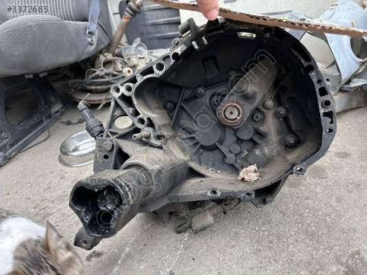 RENAULT KANGOO ŞANZUMAN ORJİNAL ÇIKMA 1.9 DİZEL 98-05 MODEL