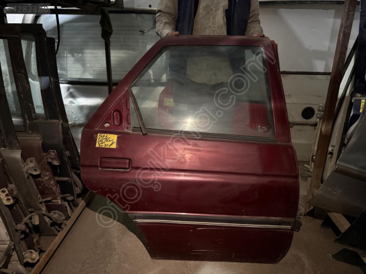 FORD ESCORT SAĞ ARKA KAPI DOLU 90-95 MODEL VİŞNE RENK ORJİNAL