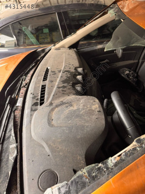 Dacia Duster Çıkma 2018 Model Ön Göğüs Torpido