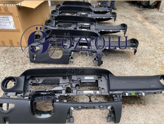 MERCEDES W257 CLS SİYAH DİKİŞLİ GÖĞÜS TORPİDO