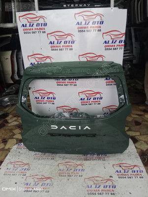 Dacia Duster bagaj kapağı yeşil
