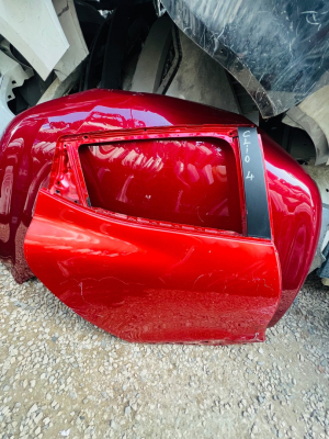 Renault clıo 4 bordo arka sağ kapı çıkma