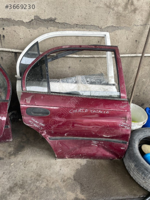 TOYOTA COROLLA EFSANE KASA SAĞ ARKA KAPI ÇIKMA ORJİNAL