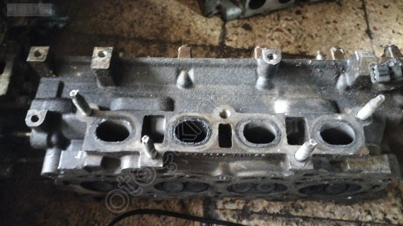1.25 Ford Fiesta 16 valf silindir kapağı