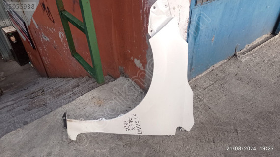 2013-2018 Toyota Corolla Sol Ön Çamurluk - Çıkma Orjinal Sedefli