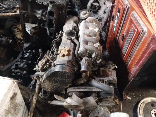 NİSSAN VANNETA 2.3 MOTOR ÇIKMA DOLU