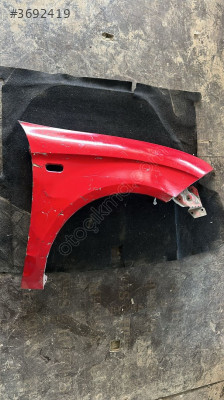 2006-2010 Seat Leon Kırmızı Sağ Ön Çamurluk Orijinal Çıkma