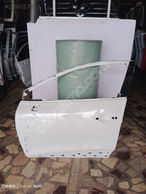 RENAULT CLİO 4 2013-20 SOL ÖN KAPI ÇIKMA PARÇA