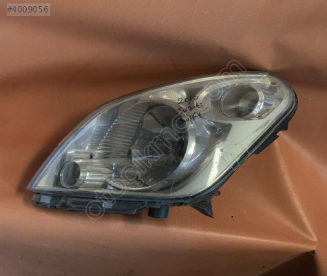 Suzuki Swift sağ ön far