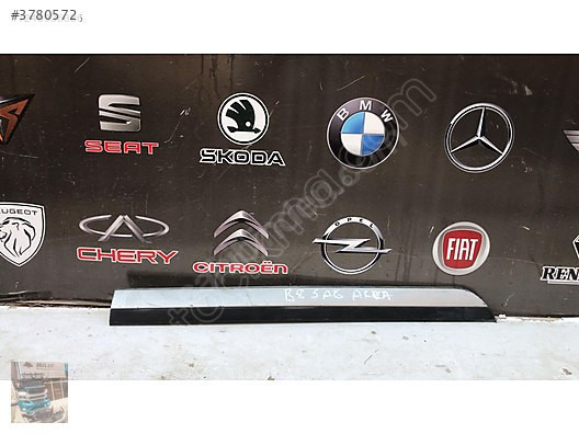 Vw passat b8 sağ arka kapı çıtası 3g0854950