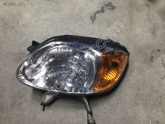 Hyundai accent 2003 sol ön far