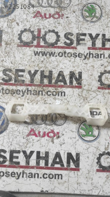 5G0867660D Passat b8.5 tavan tutanağı yuvası braketi