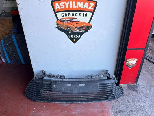 TOYOTA COROLLA TAMPON IZGARASI ORJİNAL 53112-02B50