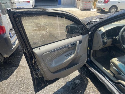 VOLVO S60 Modeli İçin Sol Ön Kapı T5 Çıkma Parça
