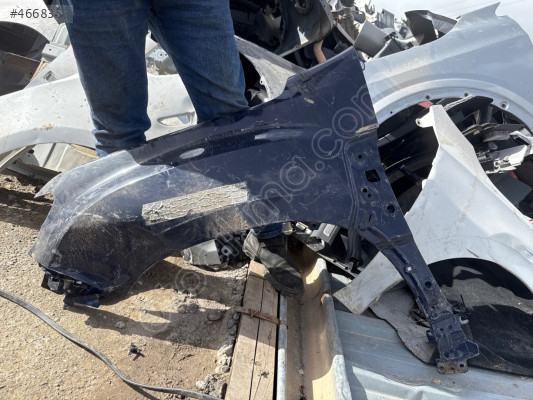 Dacia Duster sol ön Çamurluk