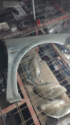 RENAULT MEGANE 2 SAĞ ÖN ÇAMURLUK