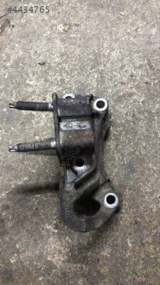 Ford focus C- max motor bağlantı  ayağı