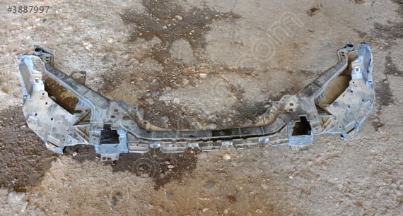 Volvo v 40 ön panel