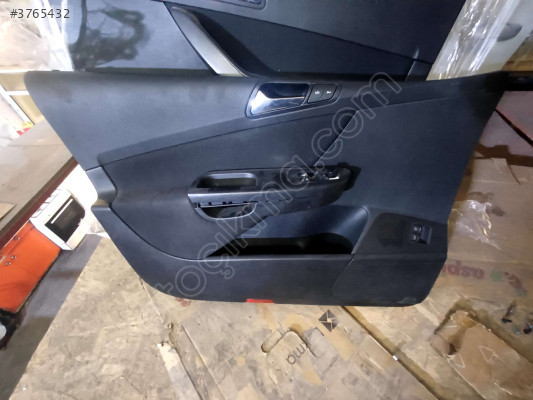 volkswagen passat b6 sol ön kapı döşemesi