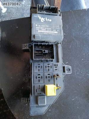 Opel Vectra arka sigorta tablası