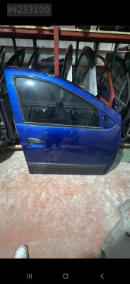 Dacia Duster Sağ Ön Kapı Çıkma Orjinal