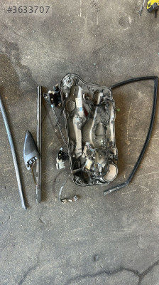 VW GOLF 4 SAĞ ÖN KAPI MALZEMELERİ