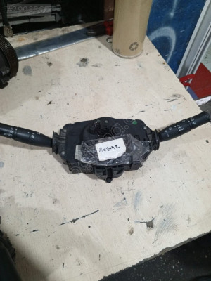 RENAULT MEGANE 2 SİNYAL KOLU ORJİNAL ÇIKMA