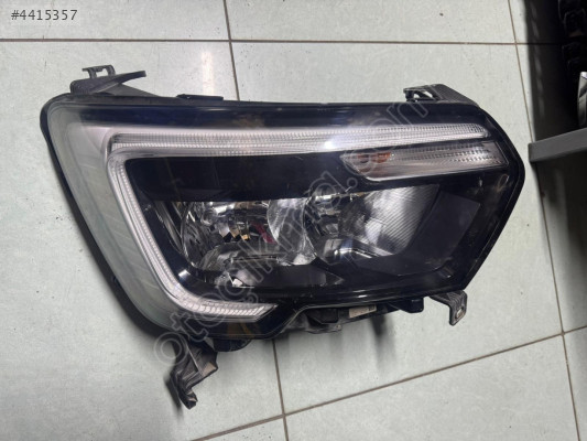 RENAULT MASTER 4 SAĞ FAR ÇIKMA ORJİNAL 260105567R