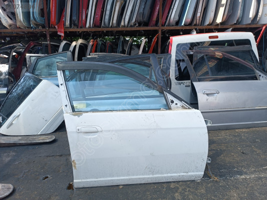Honda VTEC 2 sağ ön kapı orijinal çıkma