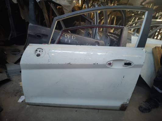 2013 FORD FIESTA SOL ÖN KAPI