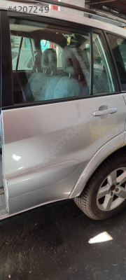 2005 RAV4 çıkma orijinal kapı