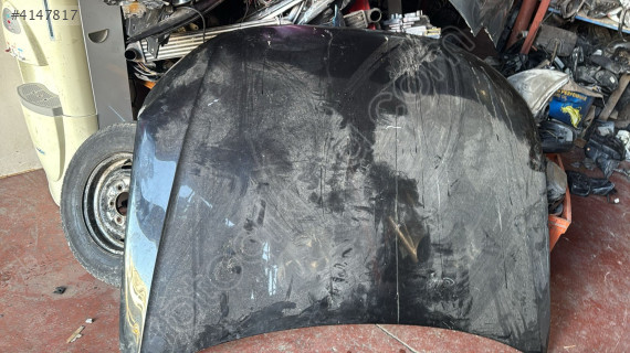 Audi a4 ön kaput orijinal